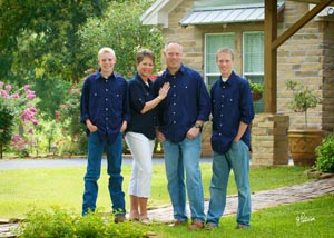 Lufkin Nacogdoches Photography Experts. Family, Children and Pet pictures that make you love the way you look by Greg Patterson, House of Photography of Nacogdoches.