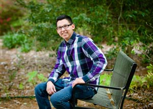 SFA Photography Expert, graduation pictures that make you love the way you look by Greg Patterson House of Photography Nacogdoches.