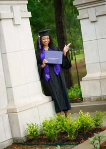 SFA Photography Expert, graduation pictures that make you love the way you look by Greg Patterson House of Photography Nacogdoches.