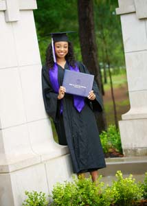 SFA Photography Expert, graduation pictures that make you love the way you look by Greg Patterson House of Photography Nacogdoches.
